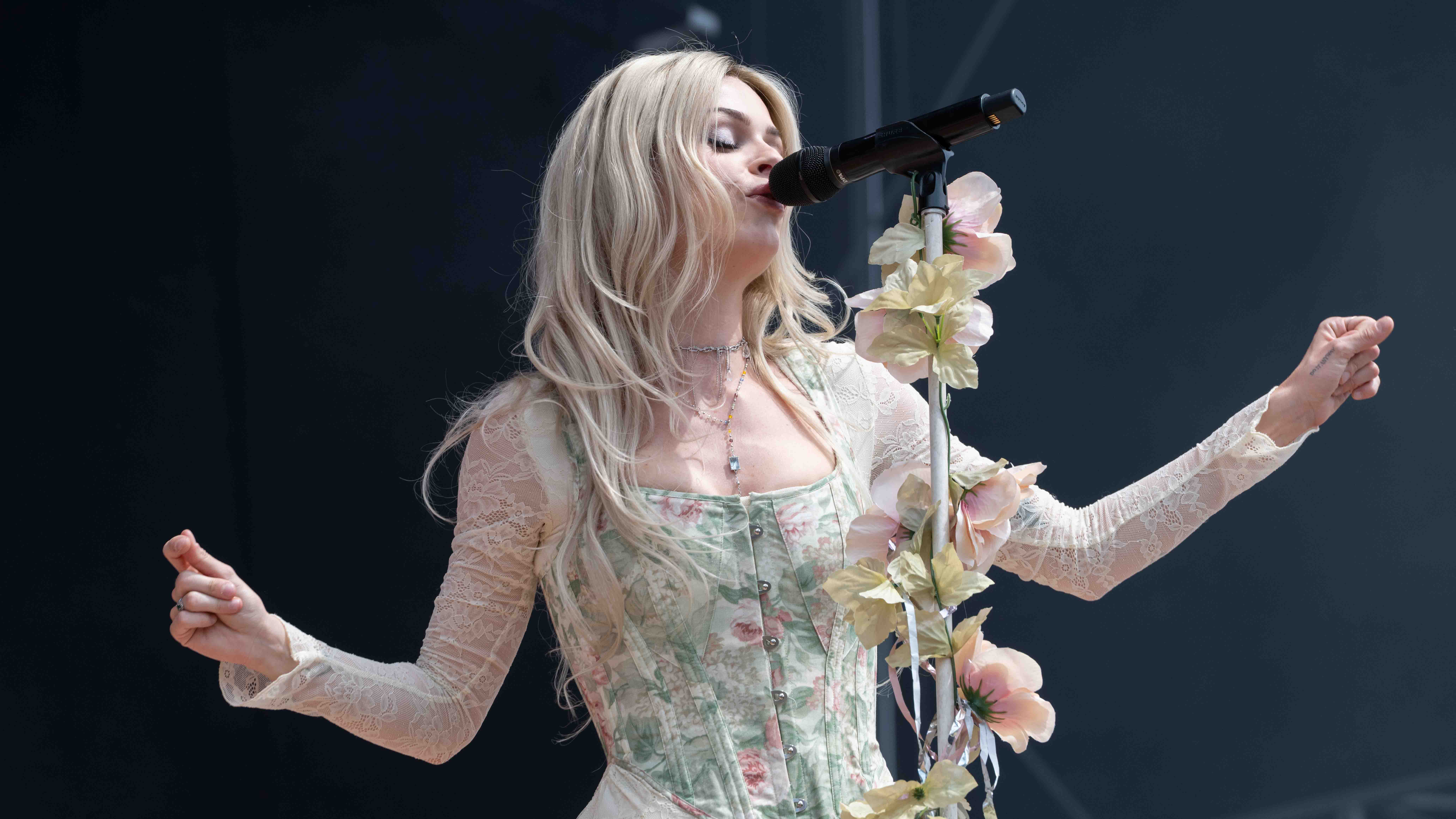 21.06.2026, Eichenring, Scheessel, GER, Hurricane-Festival, im BildDAVINA MICHELLEFoto © Rojahn